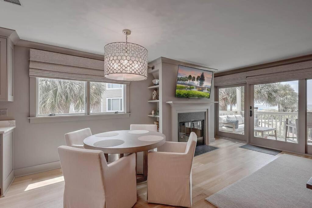 New Listing! Seagrove Villa 3A - Luxurious Ocean View! Isle of Palms Extérieur photo
