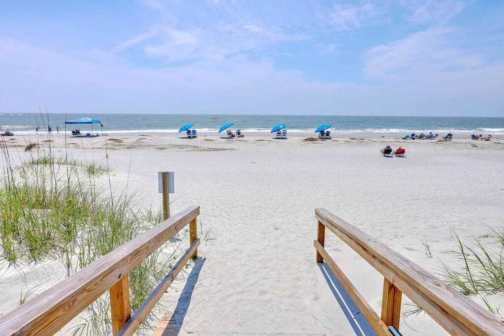 New Listing! Seagrove Villa 3A - Luxurious Ocean View! Isle of Palms Extérieur photo